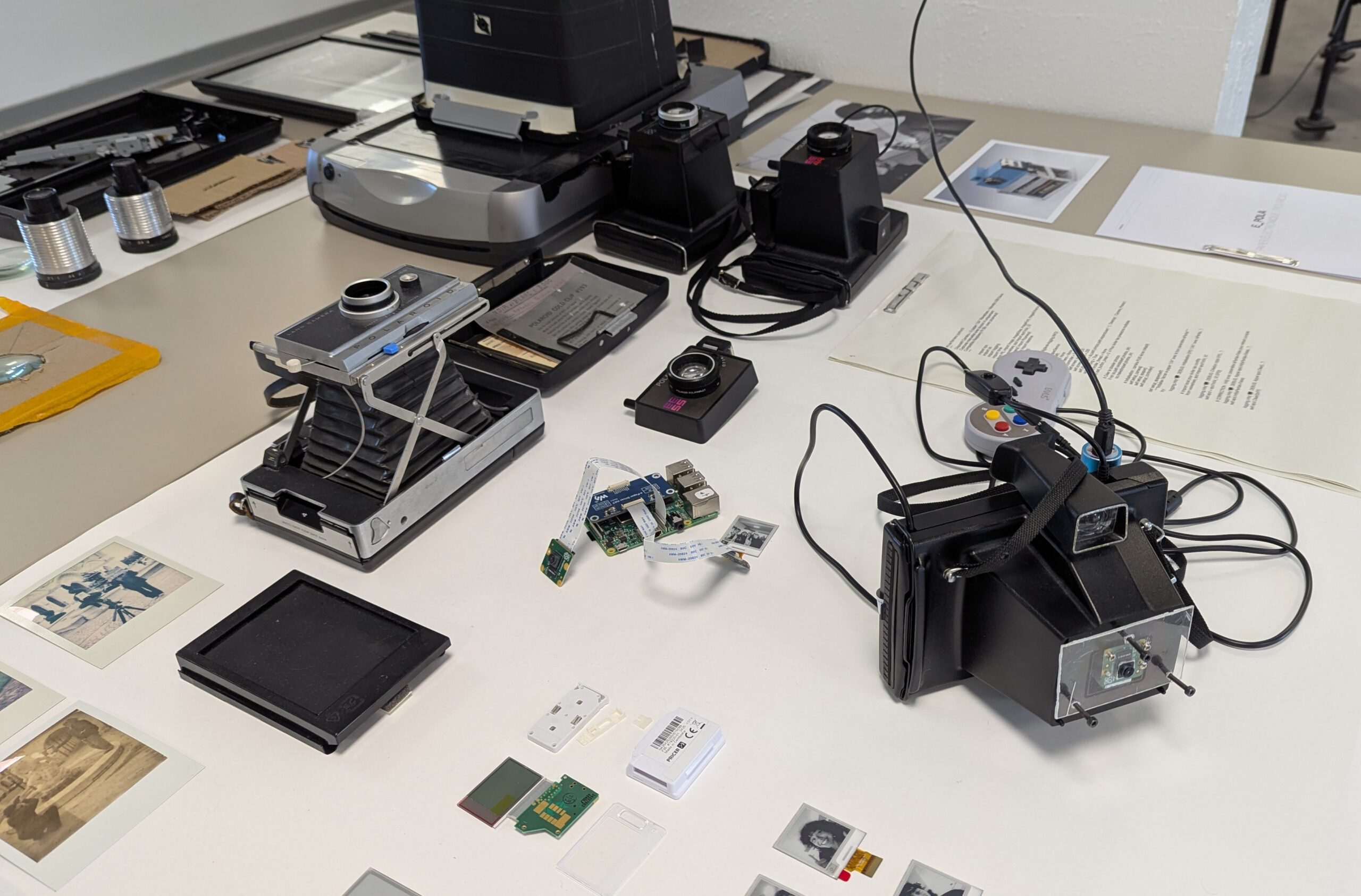 Restitution du mois de la recherche 2025_2026 du PAD Archéologie des media et Images (AMI)